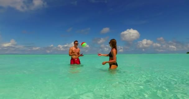 Amateurs Jeunes Couples Mer Profitant Vacances Exotiques Aux Maldives — Video