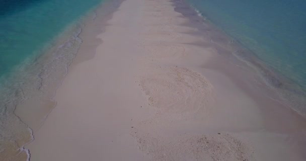Voando Acima Água Transparente Cena Natural Incrível Bahamas Caribe — Vídeo de Stock