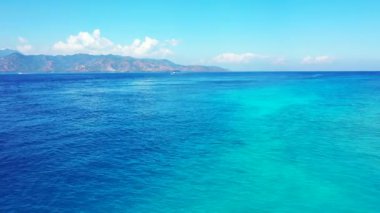 Sakin turkuaz marina. Hawaii, ABD 'nin egzotik manzarası.
