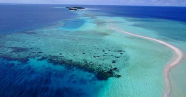 Parlak renklerde deniz pelerini. Barbados, Karayipler 'e egzotik yolculuk. 