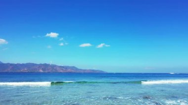 Güneşli havalarda deniz manzarası. Tayland 'a Seyahat.