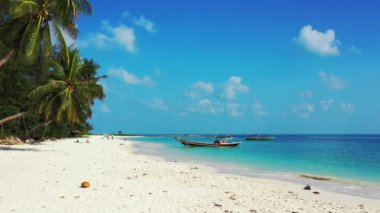 Tropik güneşli deniz manzarası. Koh Samui huzurlu sahne, Tayland.