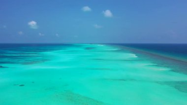 Sakin deniz manzarası. Barbados, Karayipler 'e tropik gezi.  