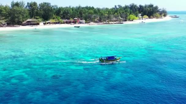 Yatı Olan Bir Ada Kıyısı Endonezya Bali Seyahat — Stok video
