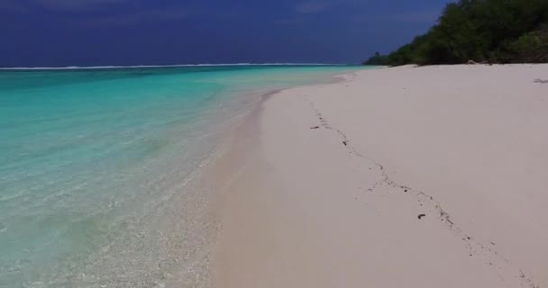 Playa Clara Con Olas Más Tenues Vacaciones Samui Tailandia — Vídeos de Stock