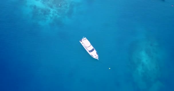 Łódź Błękitnym Morzu Wakacje Bali — Wideo stockowe
