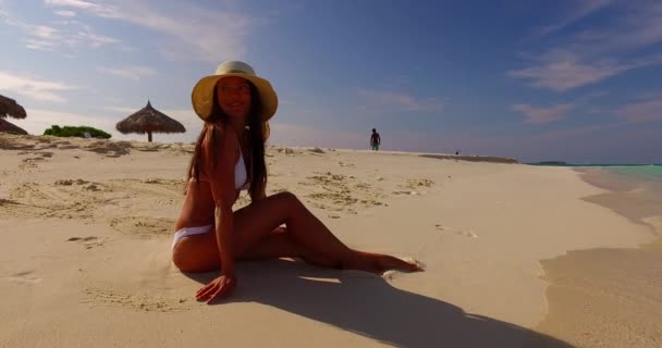 Viaje Lujo Verano Playa Vacacional Mujer Paraíso Arena Blanca Caribe — Vídeo de stock