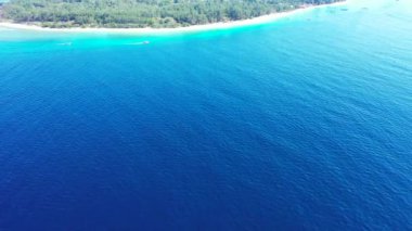 Gündüz vakti deniz geçmişi. Antigua 'nın Doğa Manzarası.