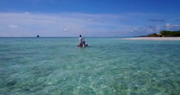 Young Man Woman Swim Surfboard Sea Water Beautiful Couple Resting — Stock Video