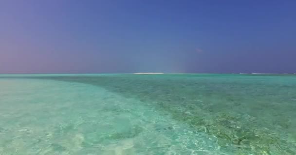 Heiteres Meer Mit Lila Und Rosa Himmel Sommerlandschaft Auf Den — Stockvideo