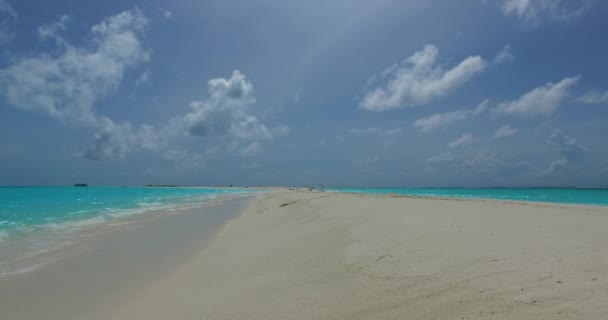 夏にはターコイズブルーの海が広がる素晴らしいバージンビーチ ジャマイカ カリブ海の風景 — ストック動画