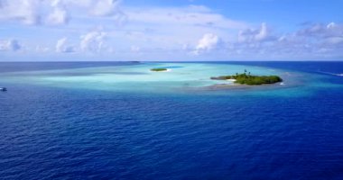 İHA 'dan deniz manzarasını gözlemliyorum. Tayland, Asya 'da tatil sahnesi. 