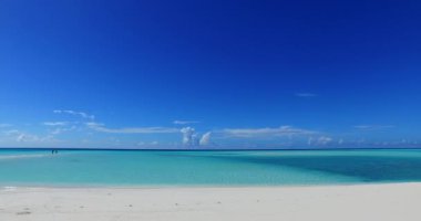 Pürüzsüz turkuaz deniz manzarası. Endonezya Bali 'nin Idyllic doğası.