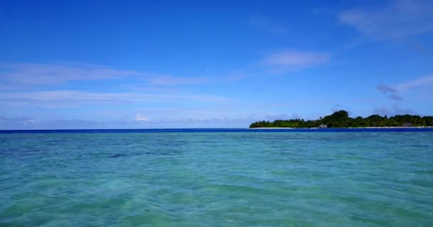Piękna Zielona Wyspa Turkusową Wodą Morską Doku Naturalna Scena Java — Wideo stockowe