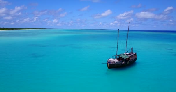 Barca Vela Attraccata Acqua Mare Turchese Viaggio Esotico Koh Samui — Video Stock