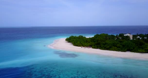 Blaues Meer Rund Die Insel Mit Grünen Bäumen Natürliche Szene — Stockvideo