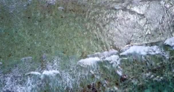물에서 파도를 위에서 바라본 것이다 프랑스령폴리네시아의 보라로 — 비디오