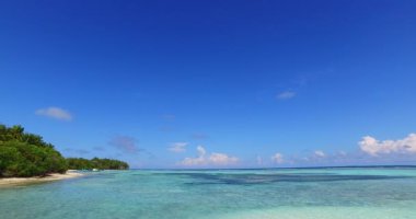 Gündüz vakti deniz manzarası. Bora Bora 'da yaz tatili, Fransız Polinezyası.