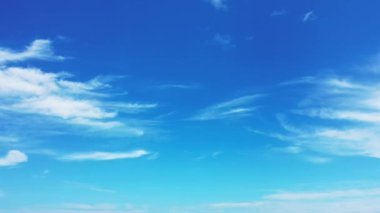 Mavi gökyüzü ve beyaz soğuk algınlığı. Antigua 'ya yaz yolculuğu.