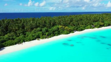 Yeşil Ada 'nın havadan görünüşü. Bali 'ye egzotik yolculuk 