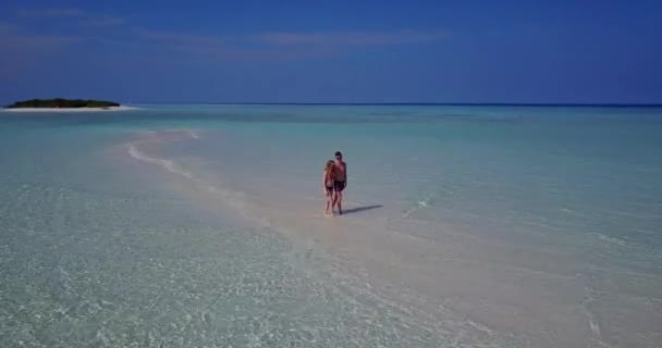 Coppia Luna Miele Vacanza Estiva Nell Isola Dei Caraibi Turchese — Video Stock