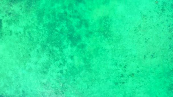 Surface de la mer ondulée par le haut. Détente estivale en Thaïlande, Asie. 