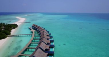 Tropik ada boyunca bugalovalar. Filipinler, Asya 'da yaz tatili sahnesi. 