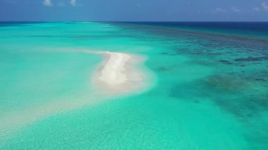 Vibrantr turkuaz deniz manzarası. Bali 'nin tropikal doğası.