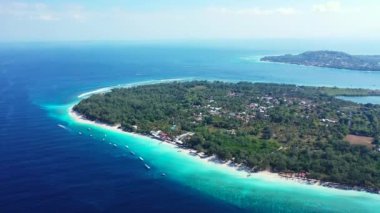Havadan bakıldığında deniz manzarası. Endonezya, Bali 'de tropikal tatilin tadını çıkarıyorum..
