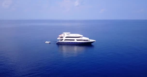 Белая Яхта Дрейфует Море Летняя Поездка Самуи Таиланд Азия — стоковое видео