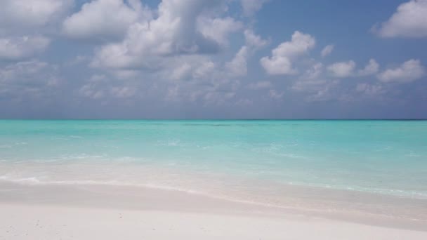 Costa Serena Com Areia Branca Meio Dia Viagem Tailândia — Vídeo de Stock