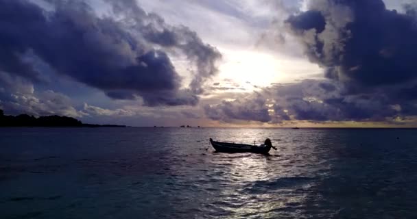 Barco Vela Deriva Mar Cena Natureza Exótica Bali Indonésia — Vídeo de Stock