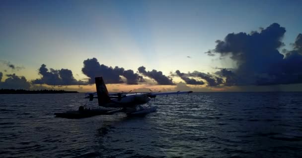 美丽的落日在海滨 巴厘的Idyllic性质 — 图库视频影像