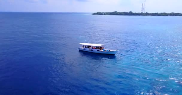 Jacht Porusza Się Pobliżu Wyspy Wakacje Bali — Wideo stockowe
