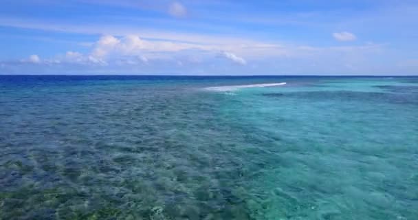 Agua Amurallada Con Vista Fondo Durante Día Escena Natural Fiyi — Vídeo de stock