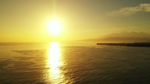 Dramatisk Gul Solnedgång Vid Havet Sommar Koppla Bora Bora Franska — Stockvideo