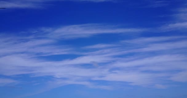 Blauer Himmel Mit Verwischten Weißen Wolken Sommerentspannung Auf Bali Indonesien — Stockvideo