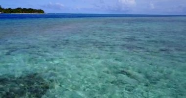 Sığ deniz suyunun dibinden görüldü. Bali, Endonezya 'da yaz tatilinin tadını çıkarıyorum..