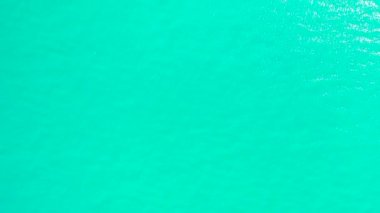 Dalgalı mavi deniz manzarası. Bali 'de yaz tatili.