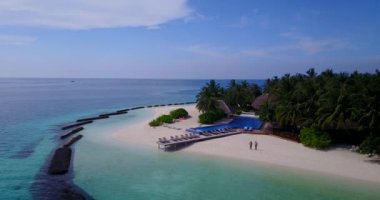 Gündüz vakti deniz kıyısında. Endonezya 'nın Bali Doğası.