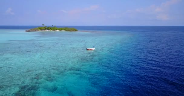 Eenzame Boot Zee Zomer Reis Naar Dominicaanse Republiek Caribisch Gebied — Stockvideo