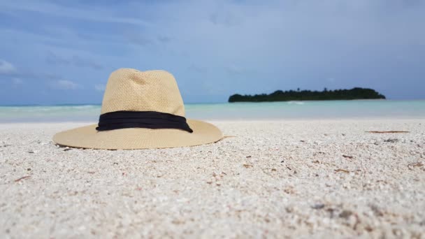 Sombrero Paja Orilla Escena Tropical Bali Indonesia — Vídeo de stock