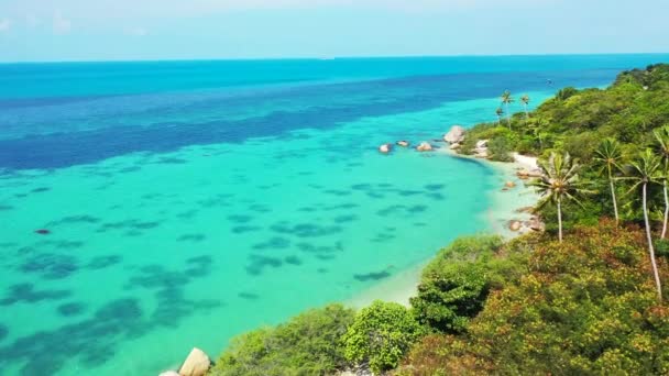 Costa Alta Rocosa Isla Naturaleza Tropical Tailandia Asia — Vídeo de stock