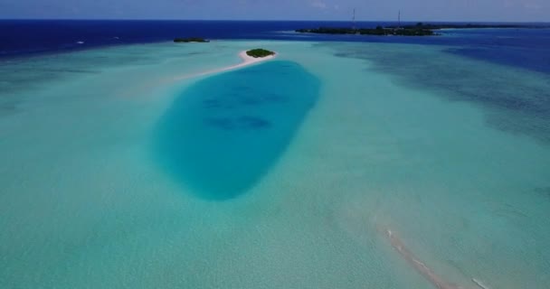 Vuela Sobre Mar Durante Día Escena Natural Gili Trawangan Indonesia — Vídeos de Stock