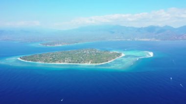 Gündüz vakti deniz manzarası. Bora Bora 'ya Yolculuk, Fransız Polinezyası.