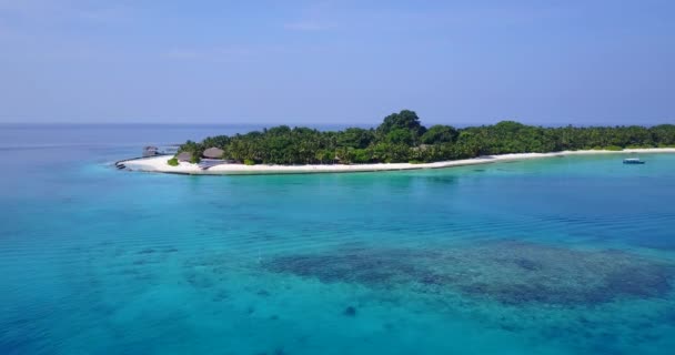 Wyspa Błękitnym Morzu Wczesnym Rankiem Wakacje Jamajce Karaiby — Wideo stockowe