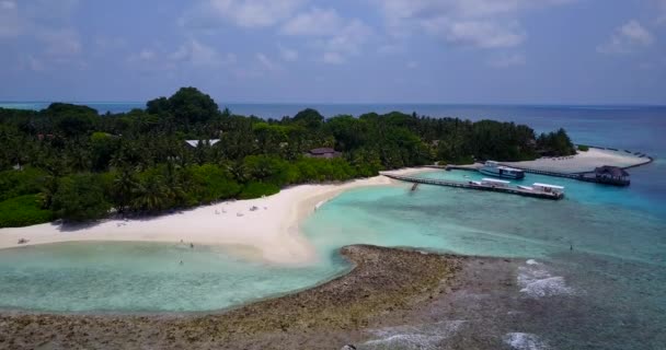 Blick Auf Die Atemberaubende Tropische Insel Mit Klarem Blauem Wasser — Stockvideo