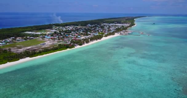 Kantad Pulserande Turkost Vatten Sommaren Koppla Bali Indonesien — Stockvideo