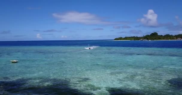 穏やかな海の昼間の景色 自然の背景 ドミニカ共和国 カリブ海のエキゾチックな自然 — ストック動画