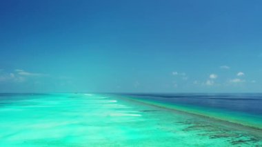 Canlı turkuaz deniz altyapısı. Endonezya, Bali 'de yaz tatili.  